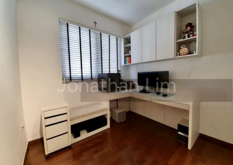 3 Bed Executive Condo for Sale in  Arc At Tampines - Image 3